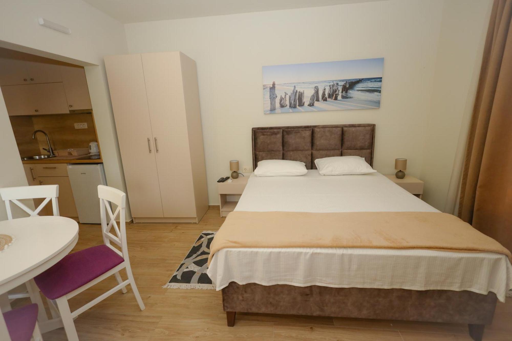 Apartments Milanovic Херцег-Нови Экстерьер фото